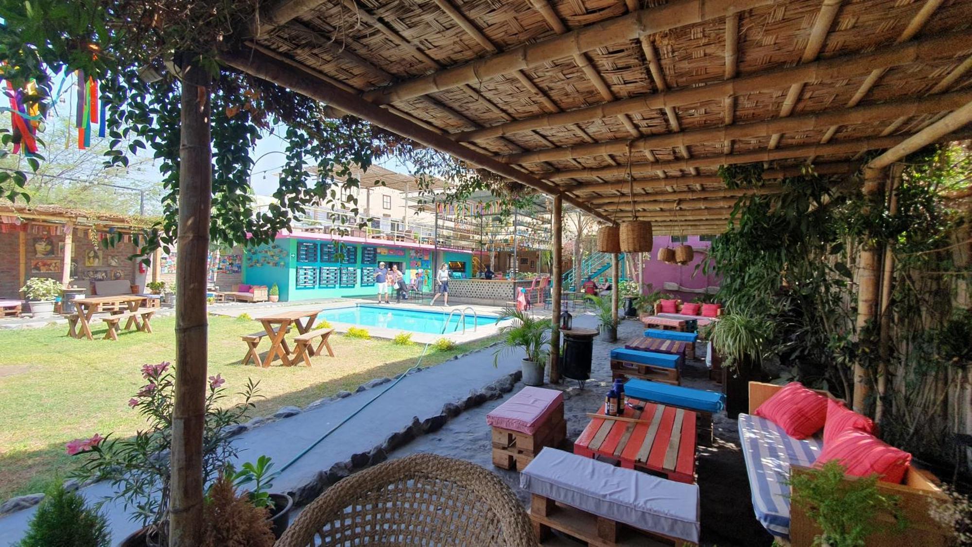 The Upcycled Hostel Huacachina Ica Esterno foto